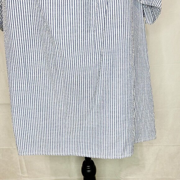 Vanilla Bay Blue White Striped Seersucker Cold-Shoulder Top Tunic Size L - Picture 3 of 7